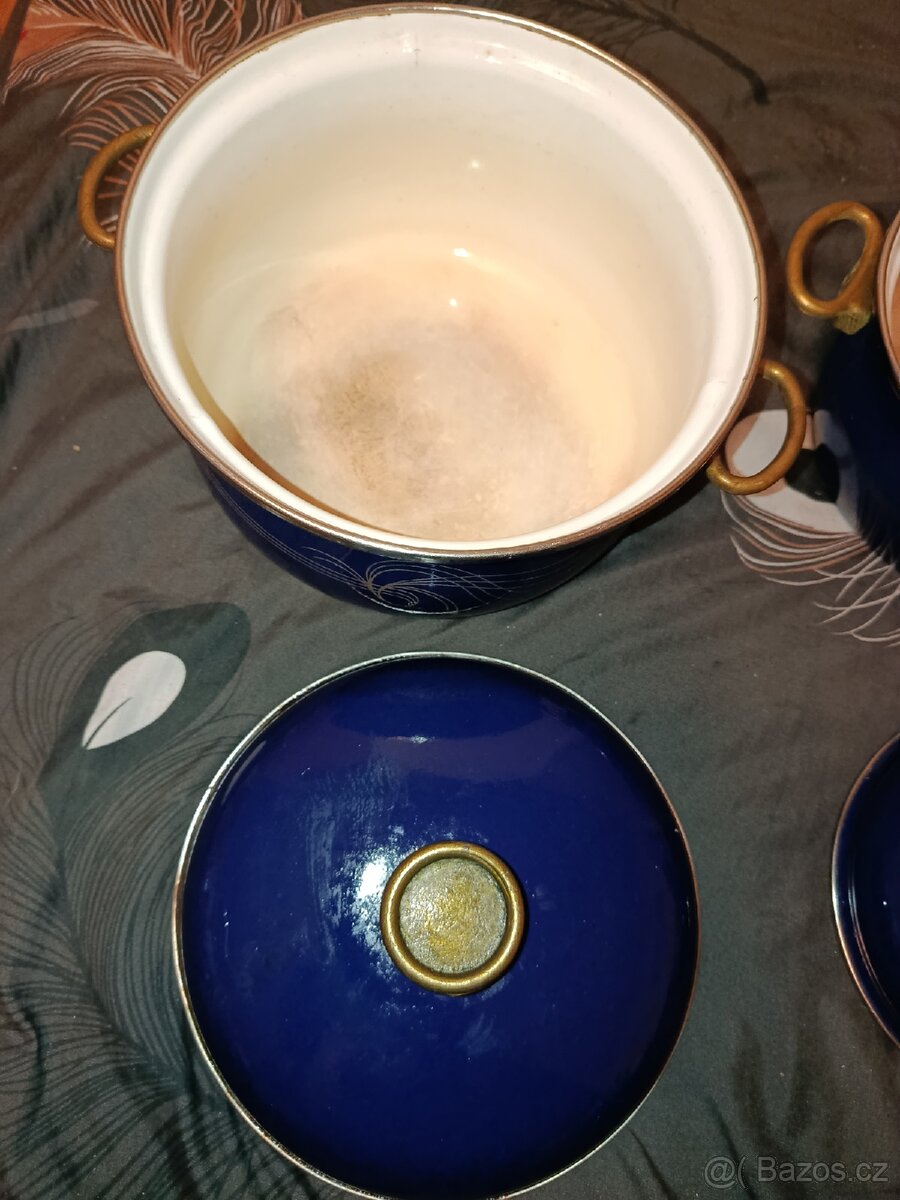 Staré smaltované hrnce - 2