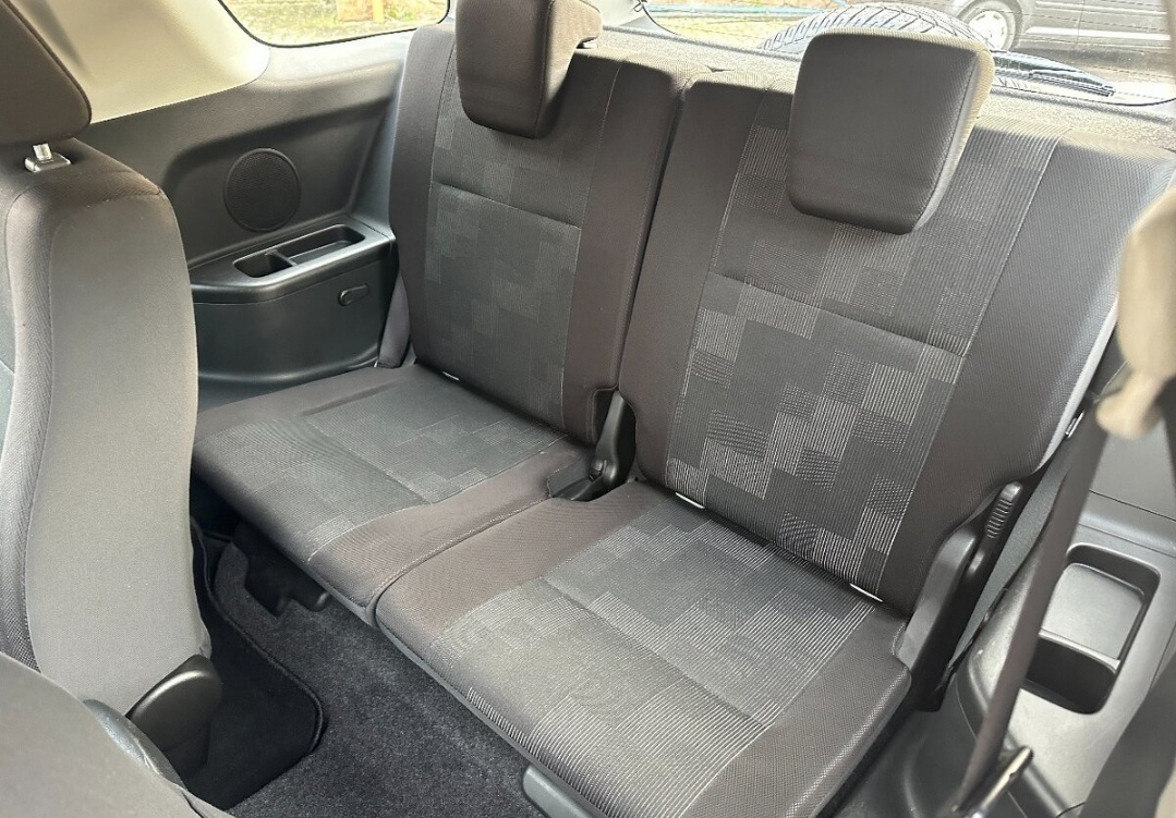 Koupím Sedačky Suzuki Grand Vitara 3 dveř - 2