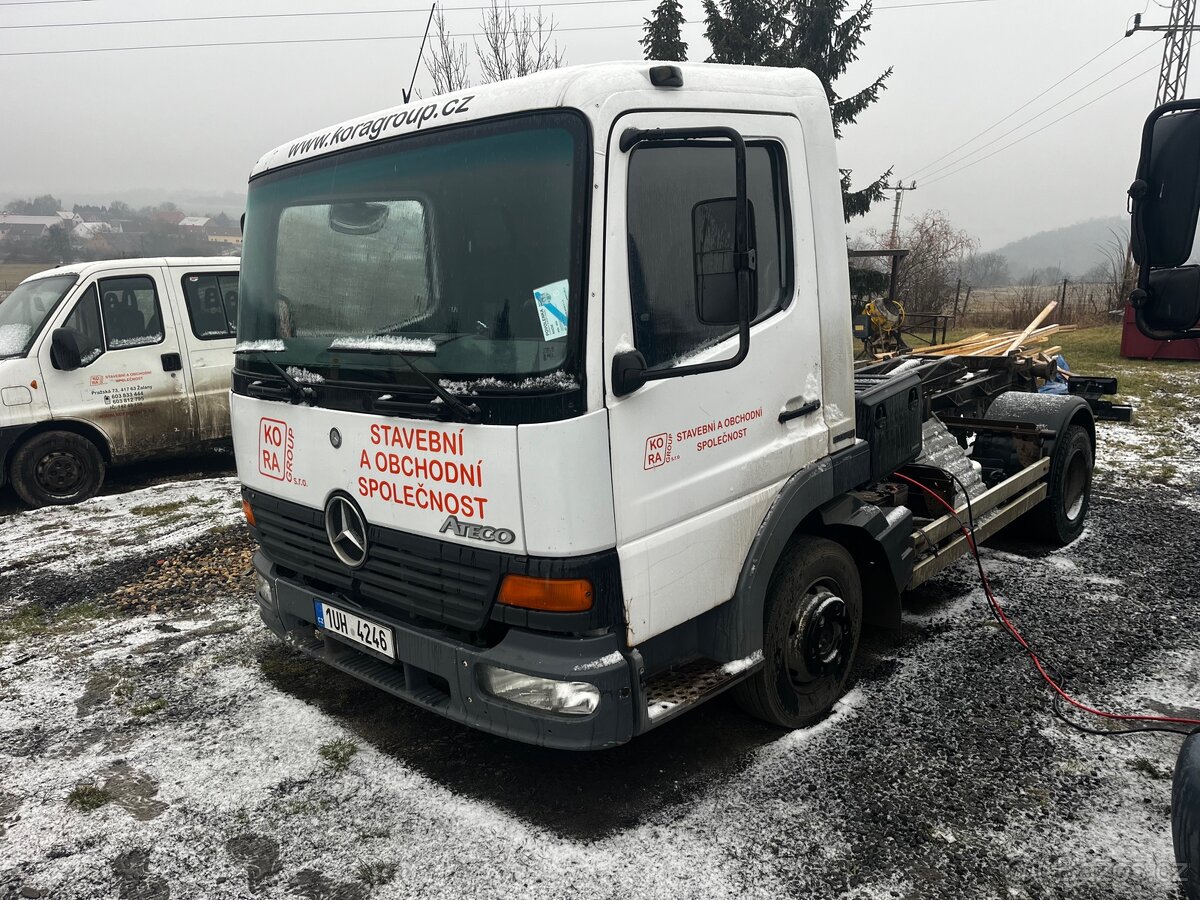 Mercedes Atego nosič kontejneru - 2