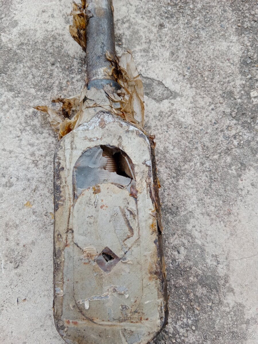 Vratidlo na závitníky - 2