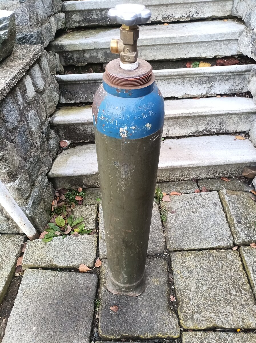 Prodam tlakovou lahev na O2, obsah 10l - 2