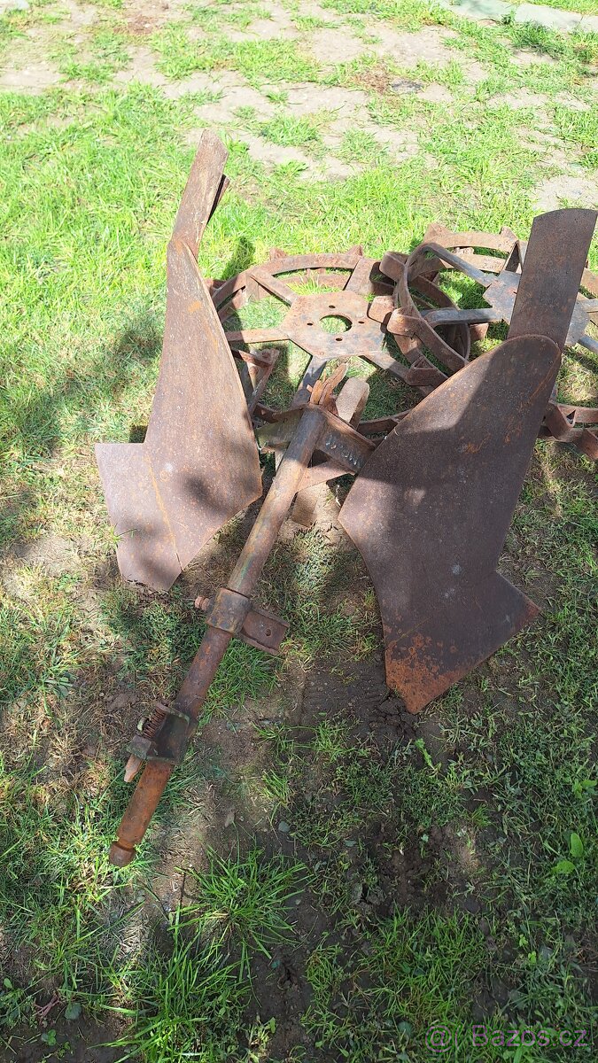 Pluh a ohebná kola Pf62 - 2