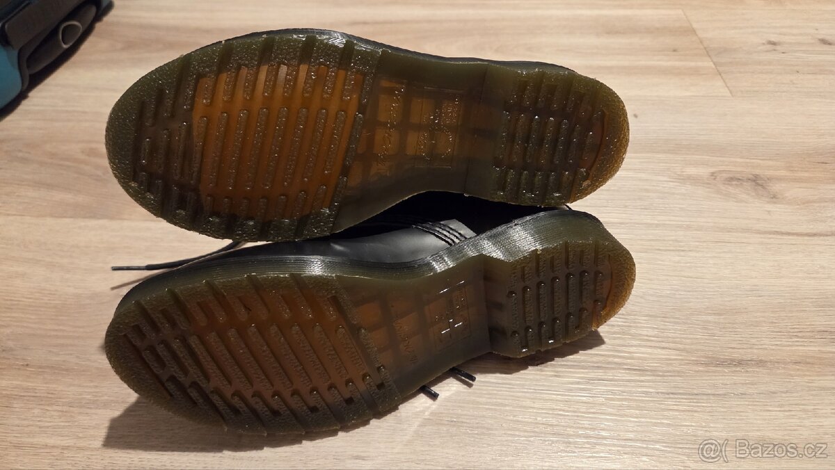 Dr. Martens - 2