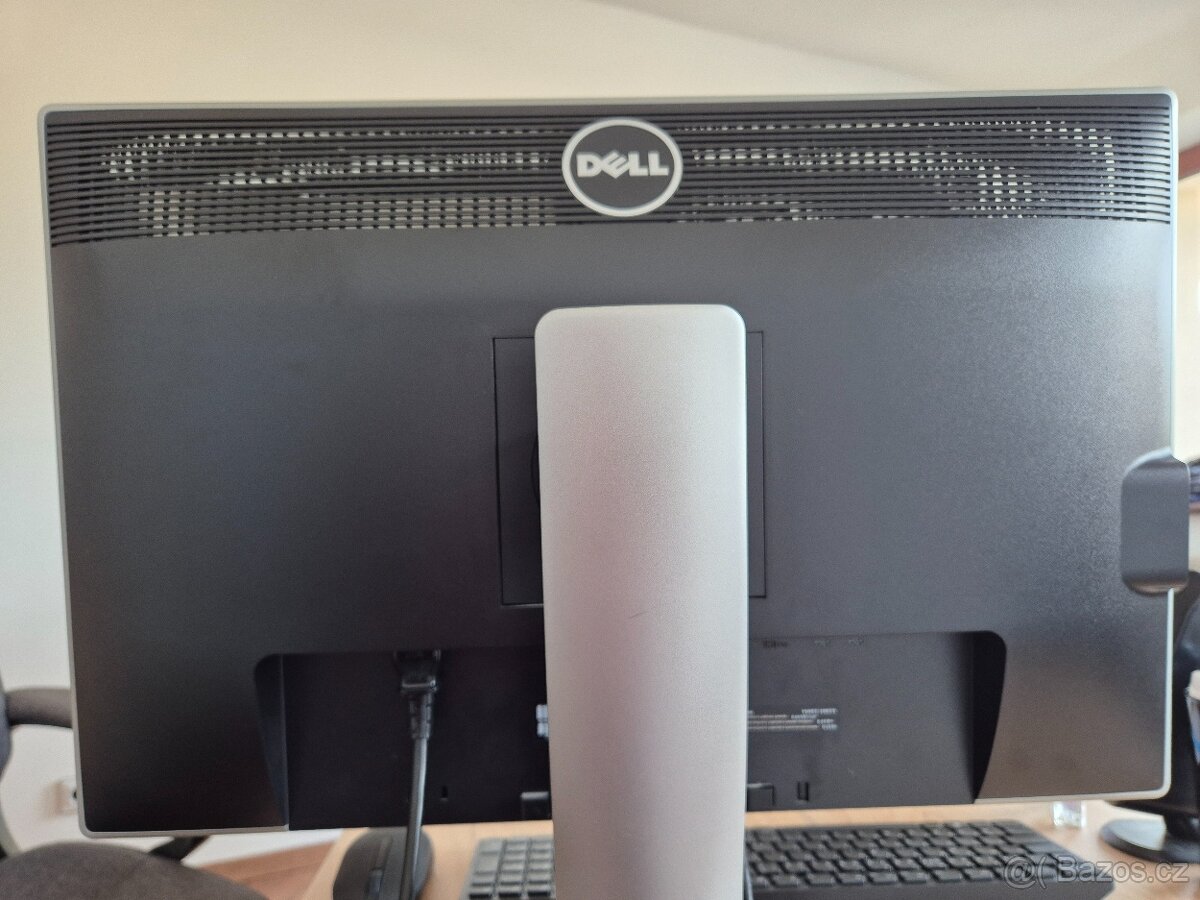 Dell UltraSharp U2412M 24" - 2