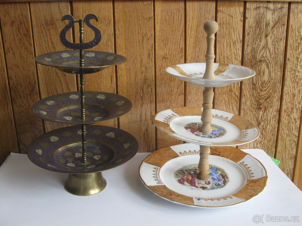 Na chalupu Čajová souprava, 2 x etažer,talíře tří grácie,kon - 2
