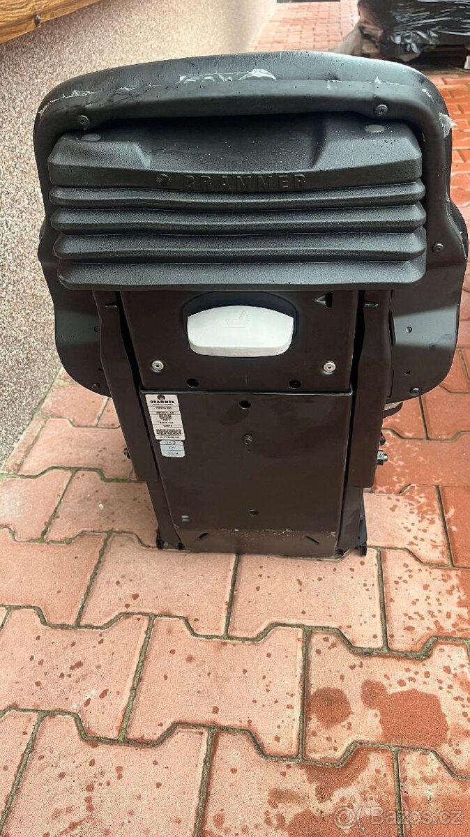 traktorová sedačka GRAMER - 2