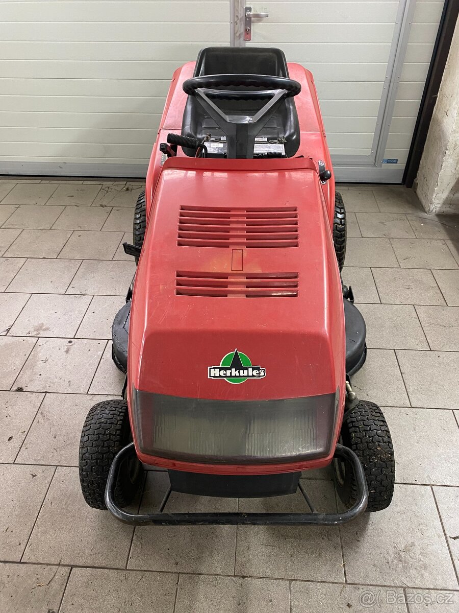 Zahradní traktor - 2