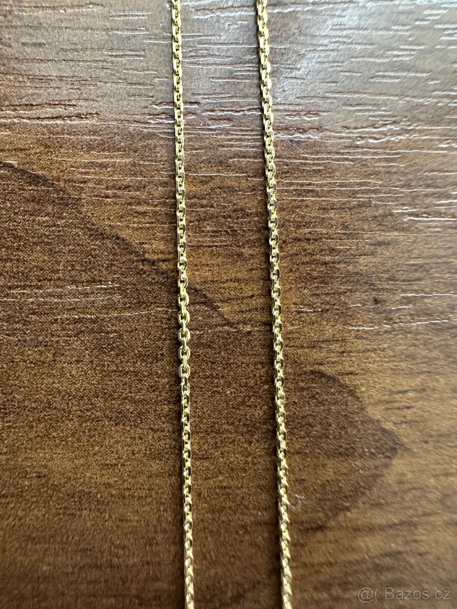 Zlatý řetízek - 2