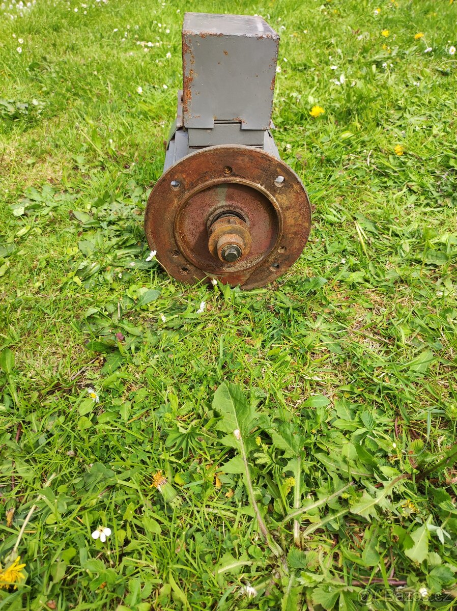 Motor MEZ Mohelnice BAP90L-2 2.2kW - 2