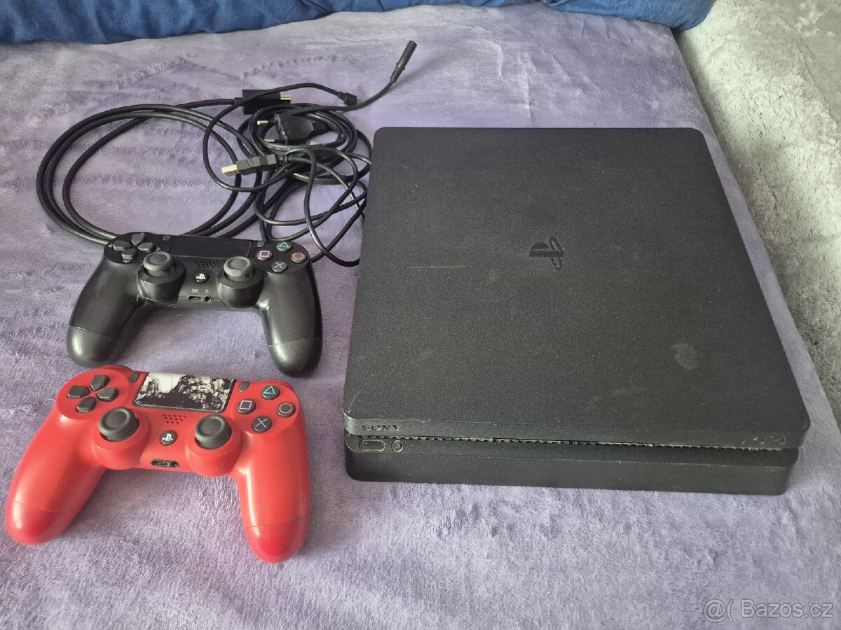 Playstation 4 / PS4 - 2
