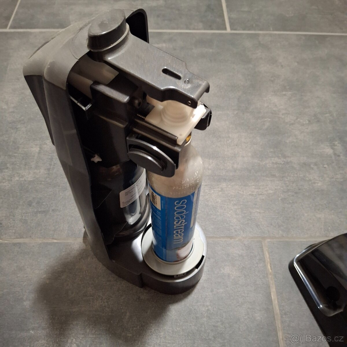 SodaStream Jet (černý) + originální bombička CO2 - 2
