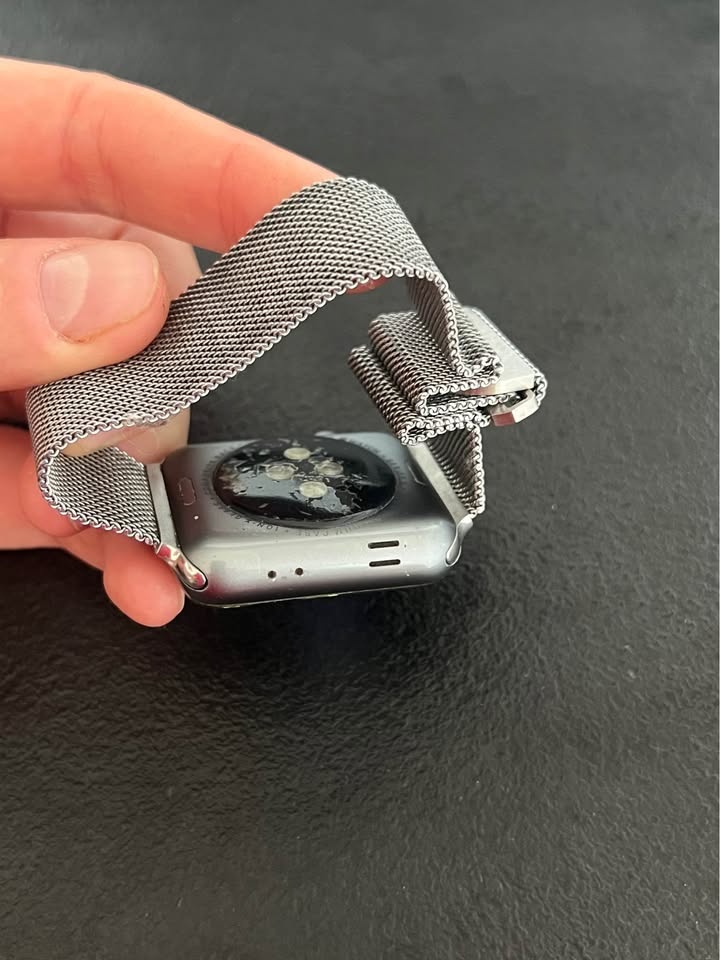 Apple Watch 3 42mm - 2