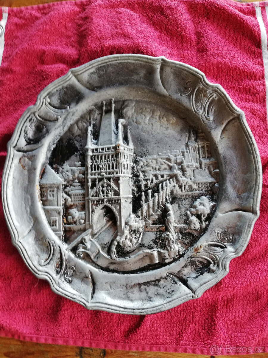 STAROŽITNÝ HLINÍKOVÝ ODLITEK PRAHY, PRAŠNÁ BRÁNA, - 2