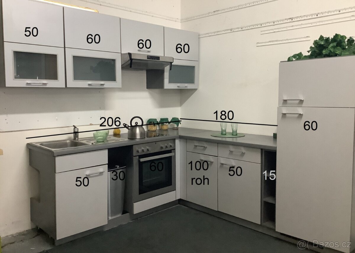 Moderní šedá kuchyně LUNARA - 2