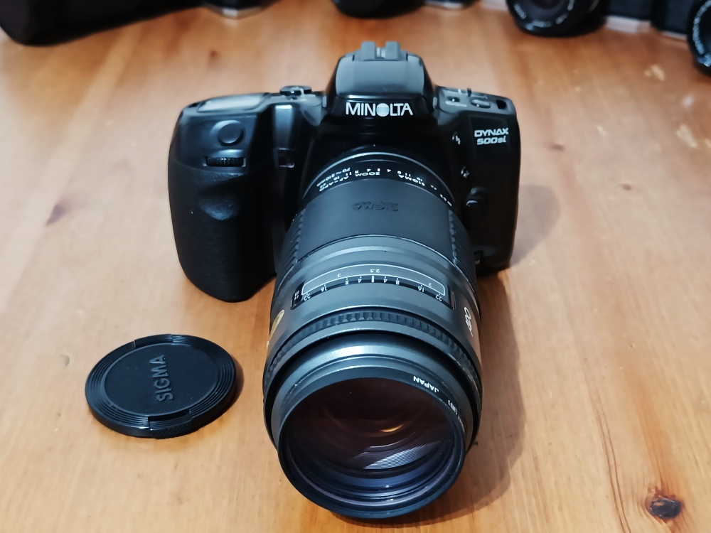 MINOLTA Dynax 500si (Sigma APO Zoom 70-210mm) - 1994 - 2