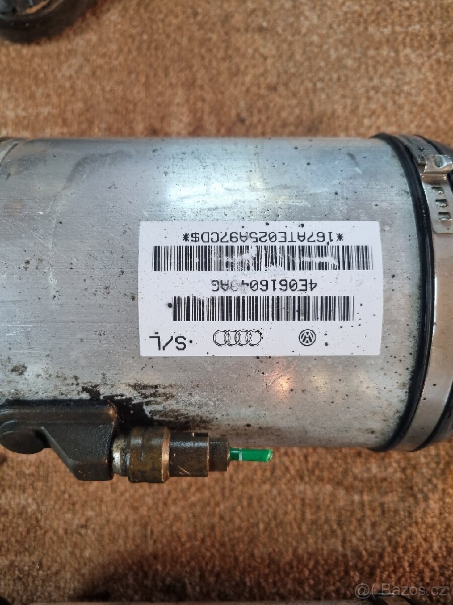 Vzduchový podvozek Audi A8 - 2