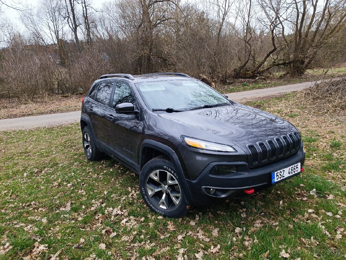 Jeep Cherokee kl trailhawk 3.2 V6 200kw 2016 - 2