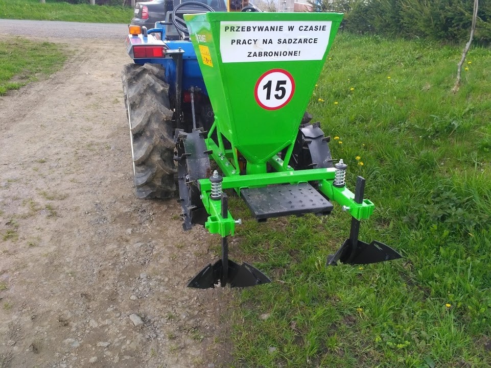 Nový sazeč brambor - 2