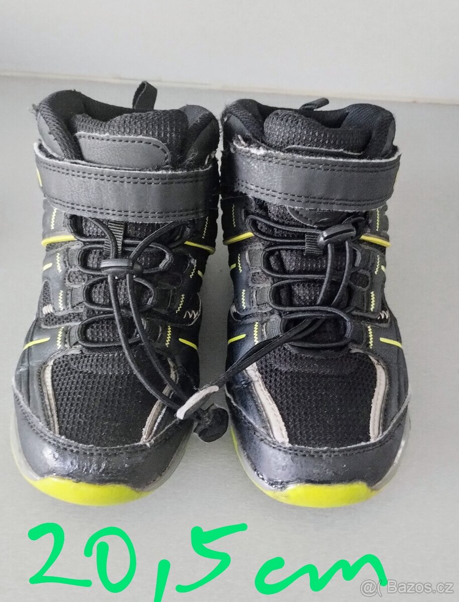 Boty vel .32 Umbro - 2