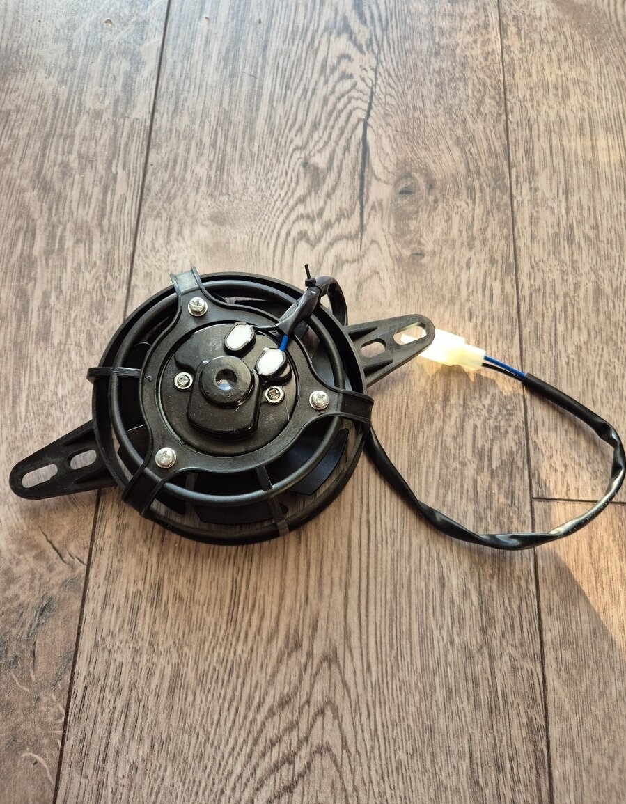 Prodám ventilátor / vrtulu chlazení - 2