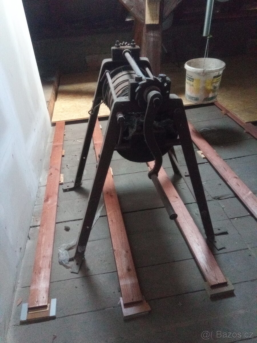 Historický naviják na výtah - 2