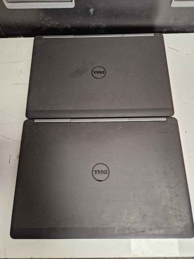 Dell Precision 7510 /15,6"/Core i7/16GB/512GB/2GB nVidia GP - 2