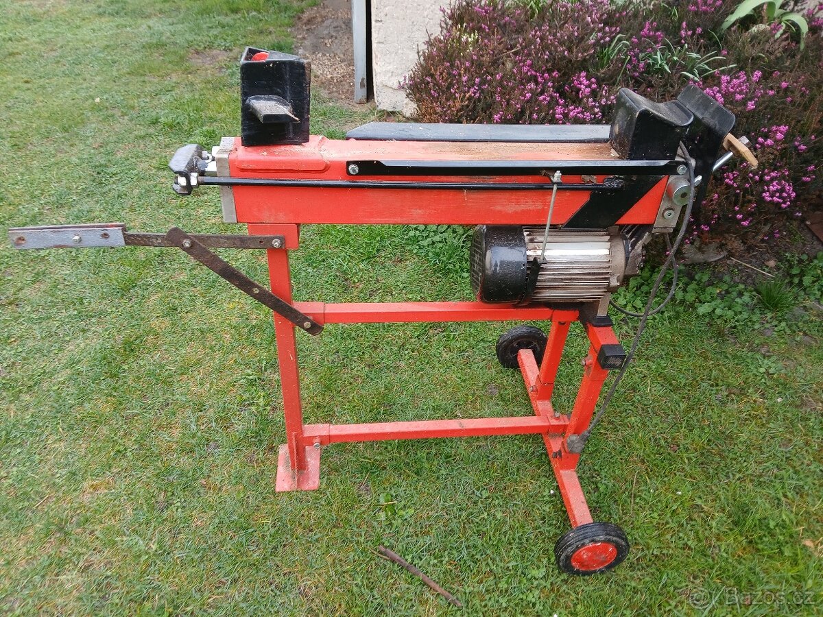 Štípačka dřeva - 2