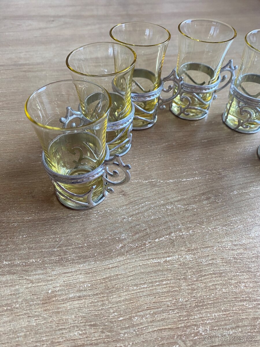 Sada panáku v držáčku - 2