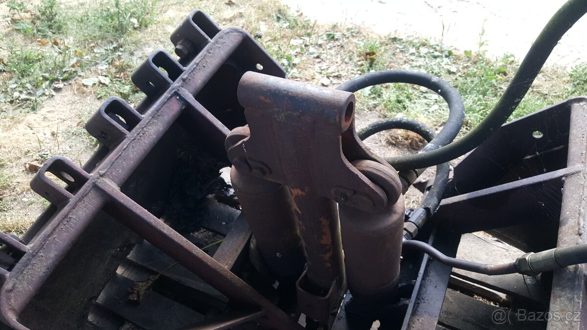 Hydraulický drapák UNHZ 500 - 2