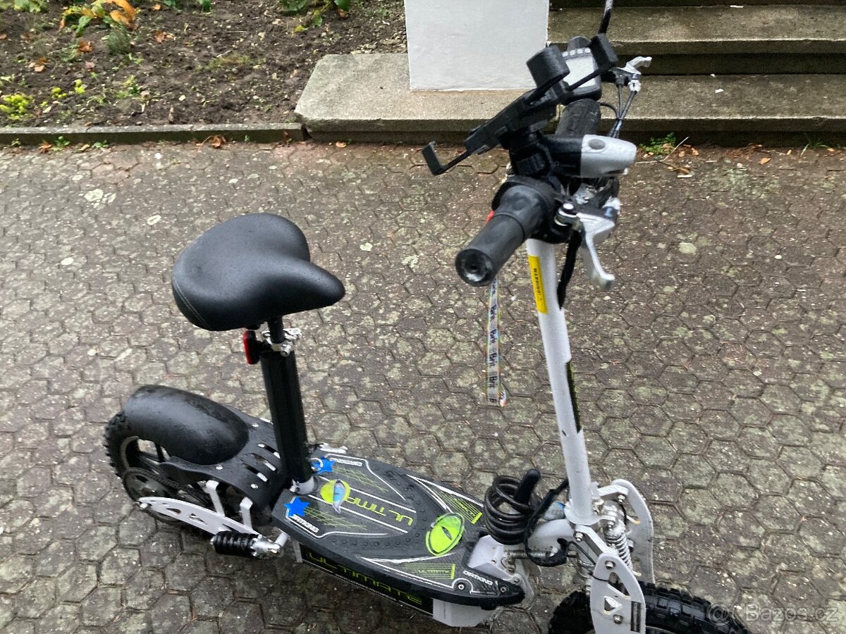 Elektrokoloběžka Ultimate CSB Captain 1000 W bílá - 2