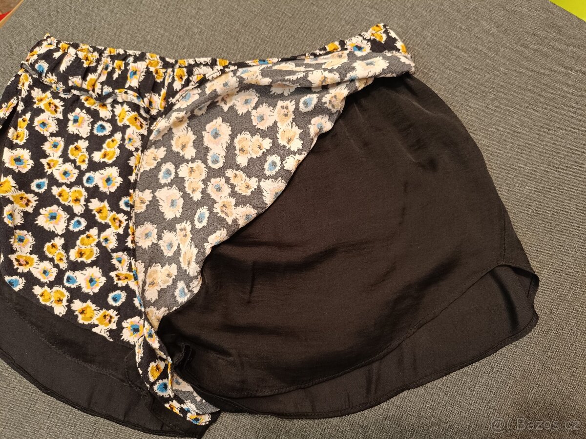 Dámské kraťasy - 2