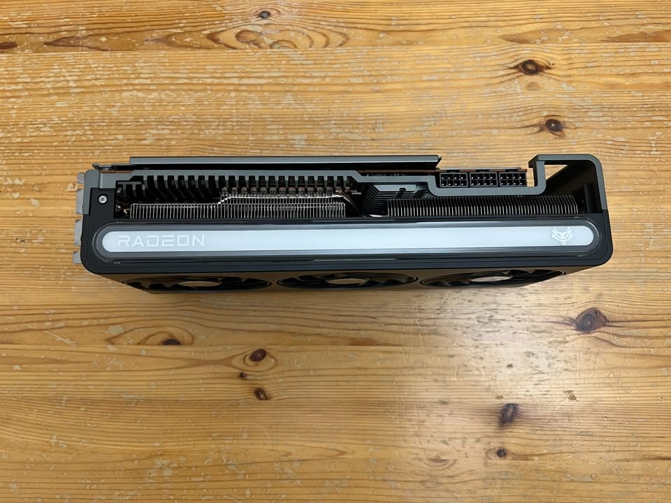 SAPPHIRE NITRO+ AMD Radeon RX 7900 XT - 2