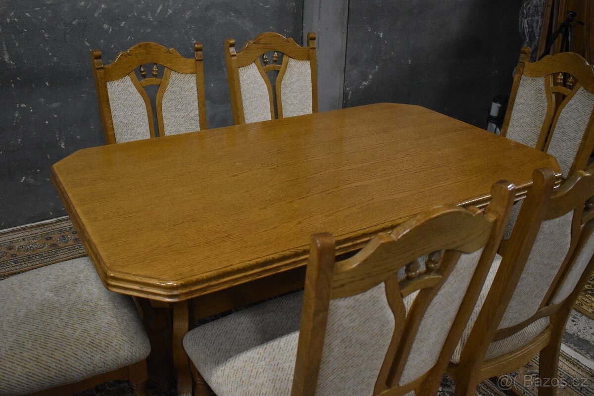 Rozkládací stůl+ 6 židlí - 2