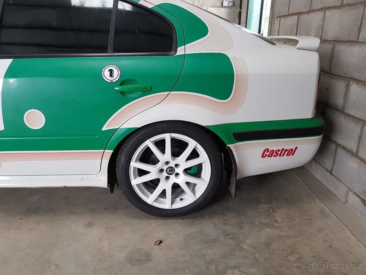 Škoda Octavia RS vRS Motorsport 100 limitka číslo 75 RHD - 2