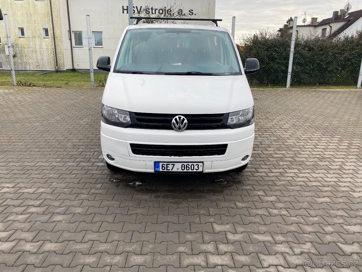 VW Transporter T5.1 2.0tdi 9-míst 2010 - 2