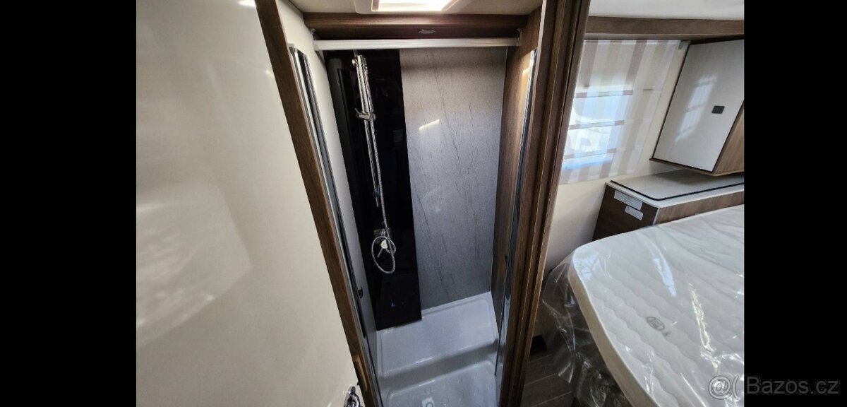 CI MAGIS INTEGRAL 67 2025 VÝBAVA AKČNÍ CENA královská postel - 2