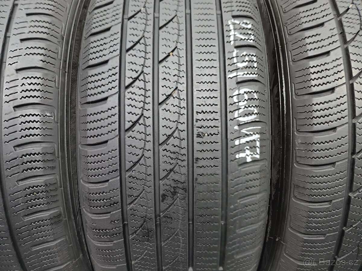 Zimní pneu 225/60/17 Tracmax - 2