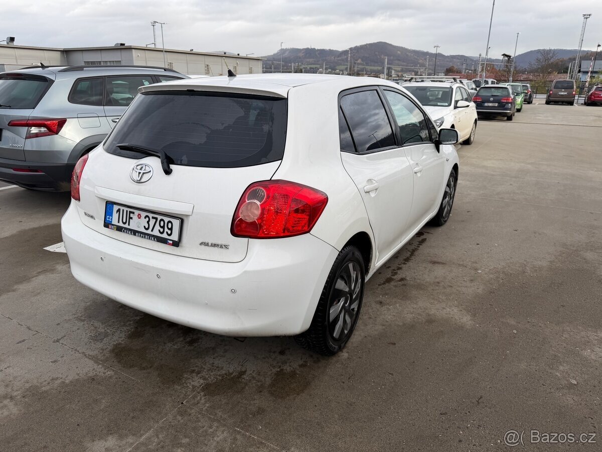 toyota auris 1,4d - 2
