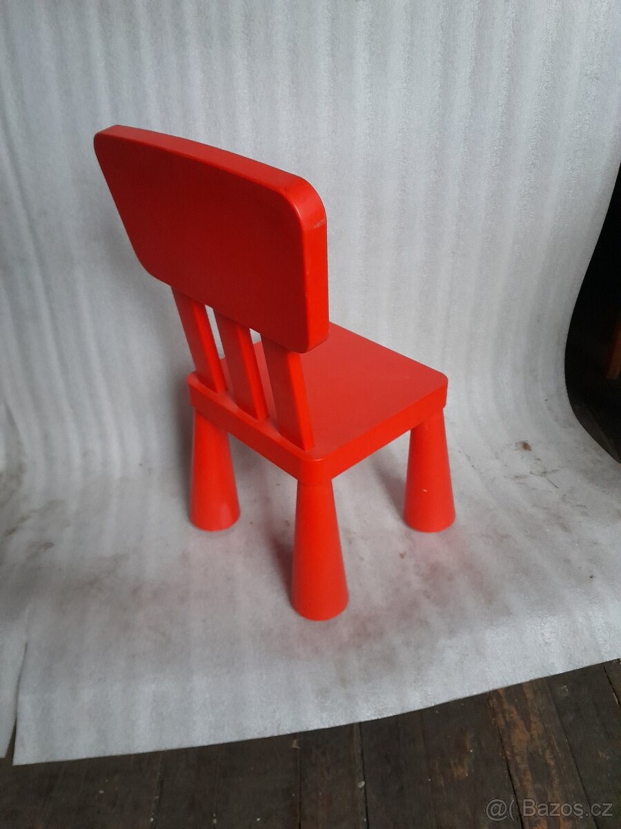 Židlička dětská plastová - 2