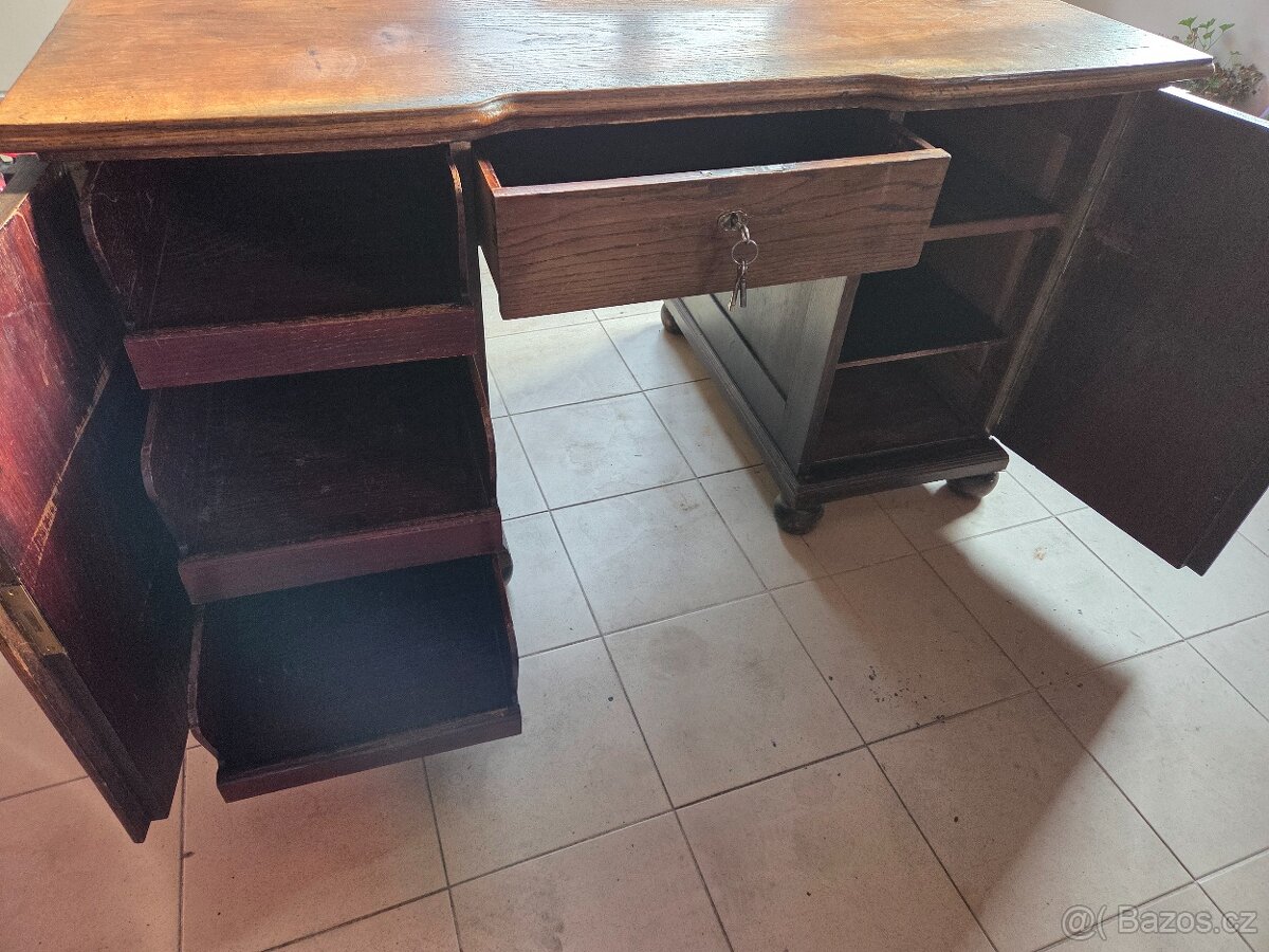 Starožitný psací stůl - 2