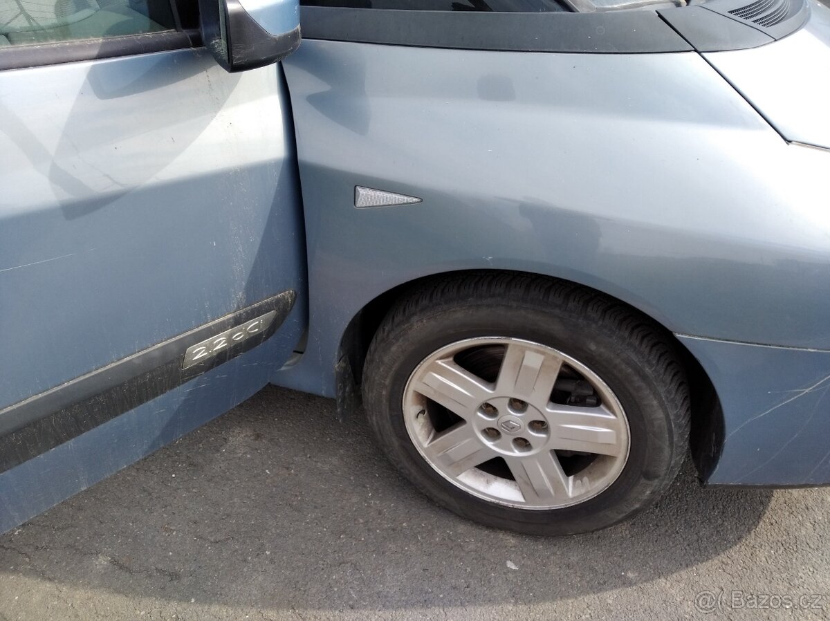 Renault Espace 2.2DCi-7 místný - 20