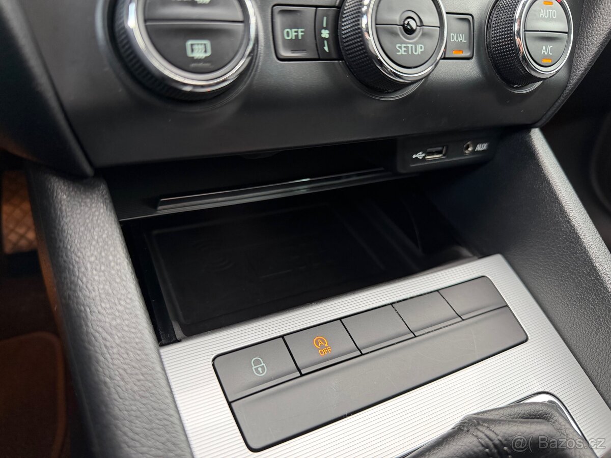 Prodám ŠKODA Octavia 3 Combi 1.4TSi Style Plus - 20