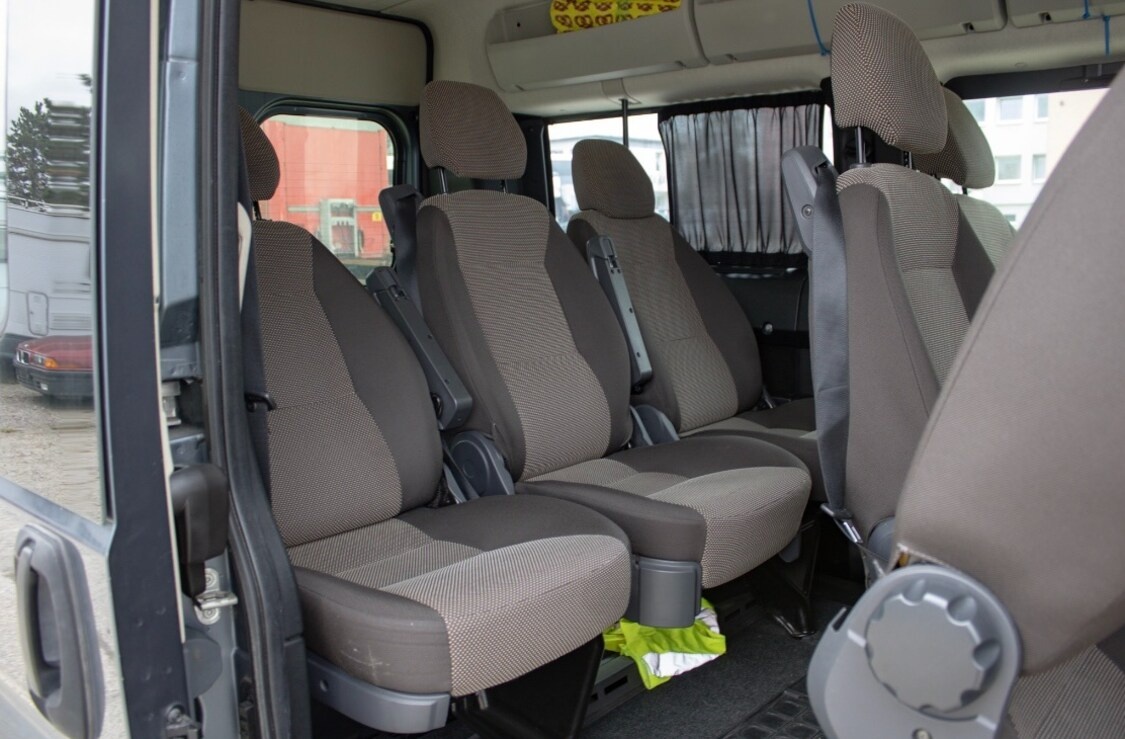 Peugeot Boxer 2.0 BlueHDi • 9-miestny • - 20