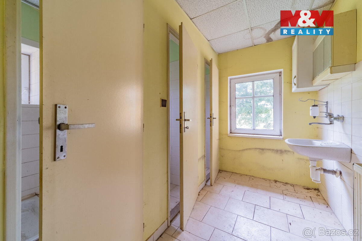 Prodej rodinného domu, 633 m², Luby - 20