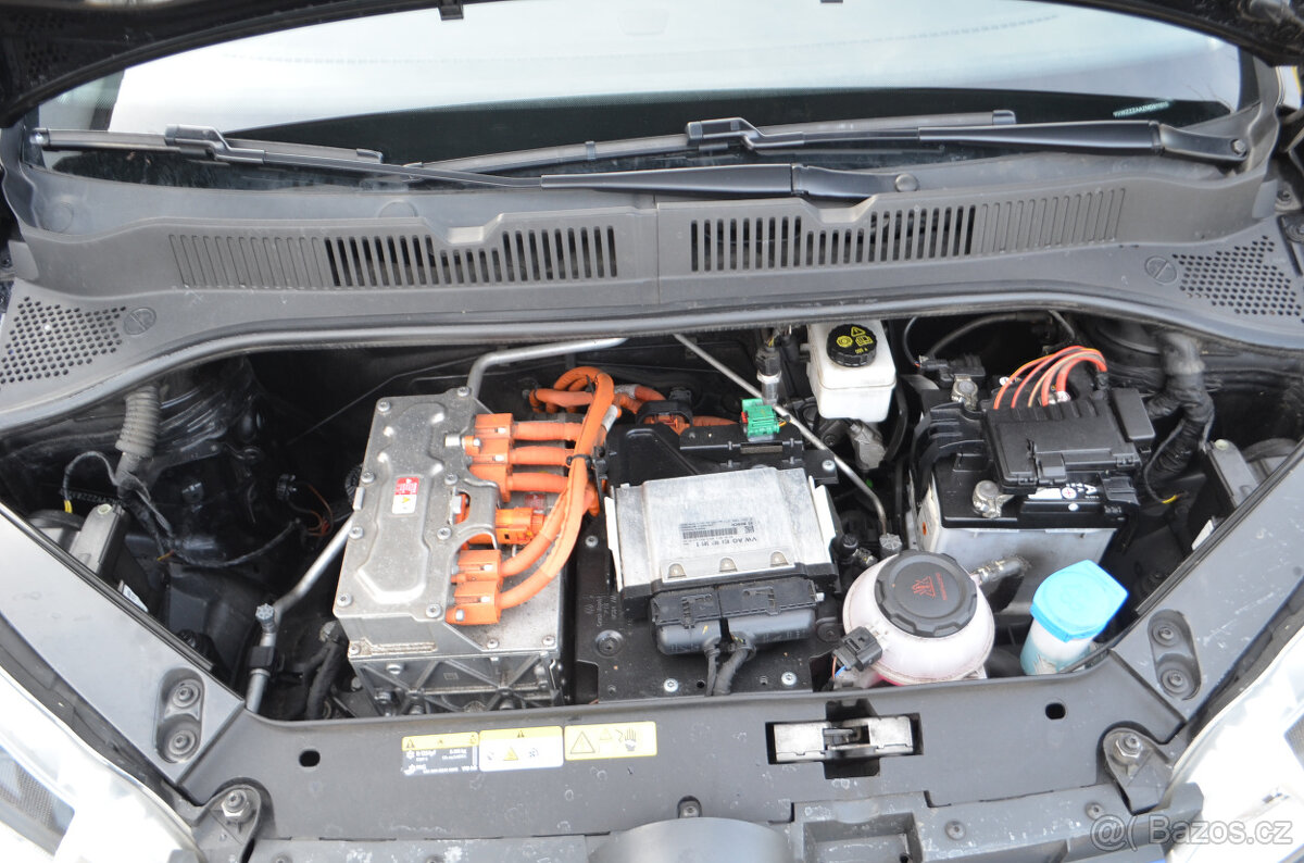PRODÁM VW E-UP FACELIFT 2021 UNITED BAT 38KWH, DPH - 20