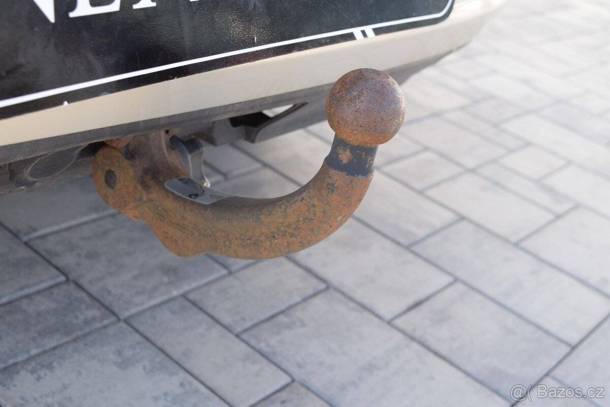 Volkswagen Golf 1.6 TDI BOHATÁ VÝBAVA NOVÁ STK PRVNÍ MAJITEL - 20