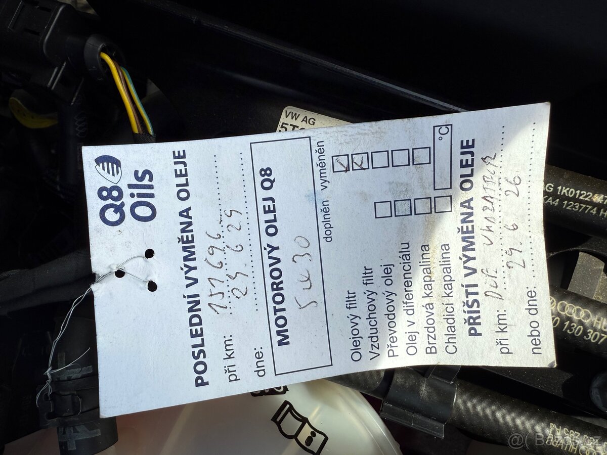 VW Touran 2.0TDi 103kw,ALU,tažné,webasto,pano,7mist - 20