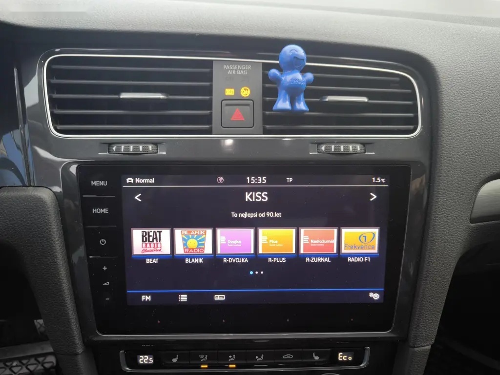 Volkswagen e-Golf - 20