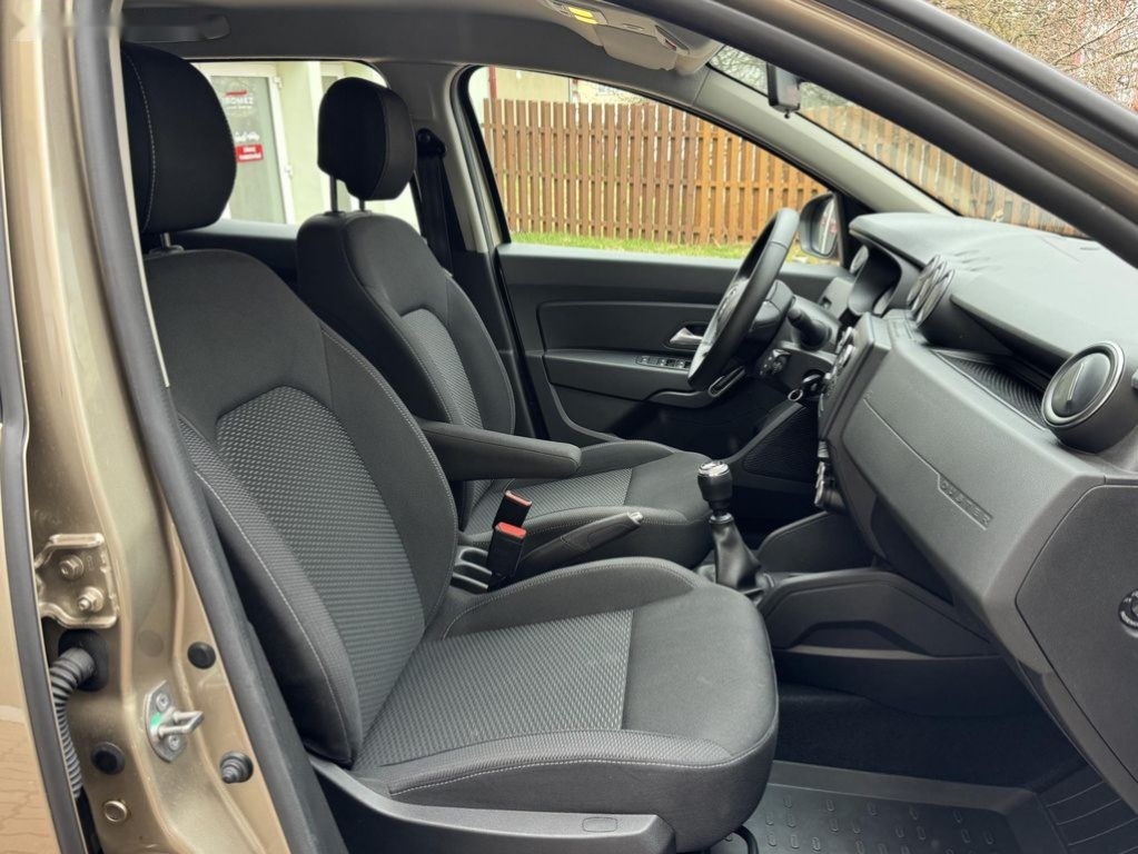 Dacia Duster,1.6 Sce 4x4 ČR 1.maj - 20