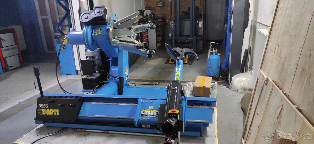 Zouvačka s pomocným RAMENEM a vyvažovačka 2D/3D - 20